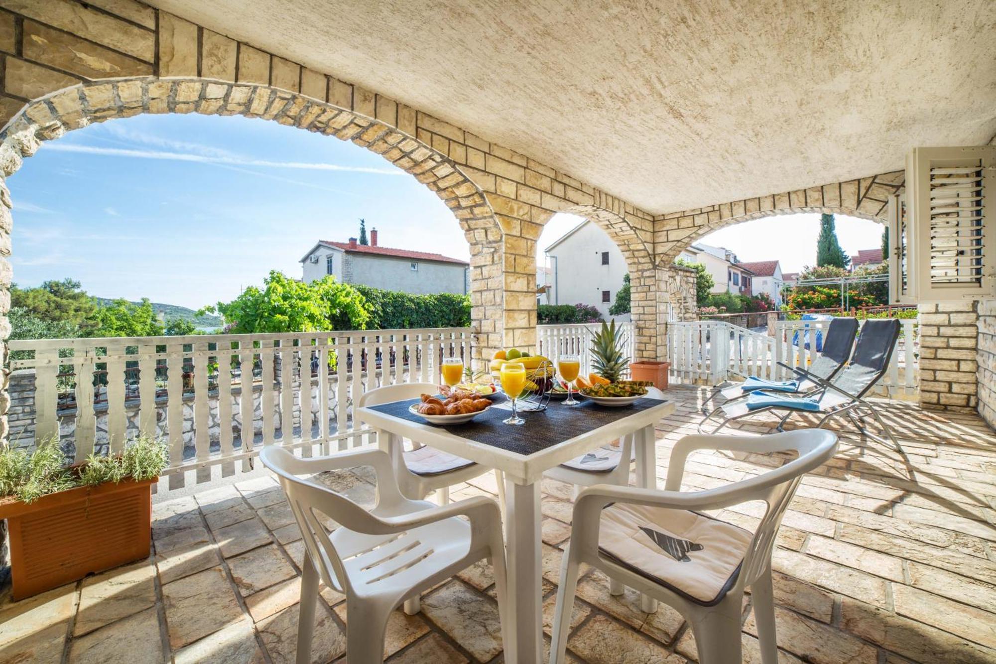 Apartments The Heart Of Croatia Pirovac Zewnętrze zdjęcie